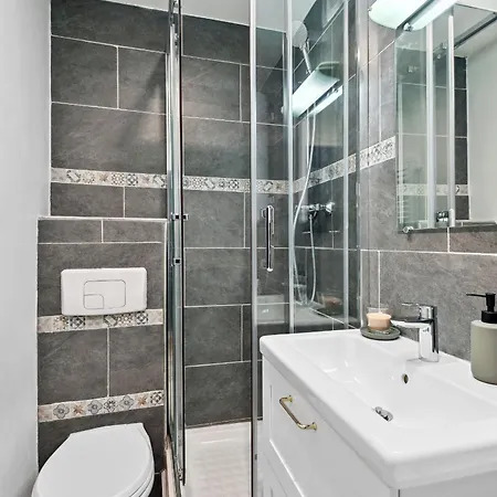 Bnbnova - Le Marais Apartment *