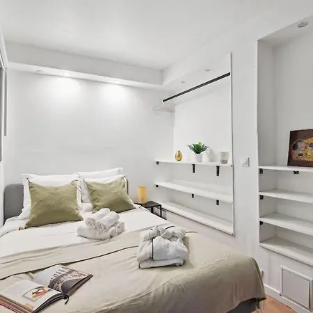 Bnbnova - Le Marais Apartment *